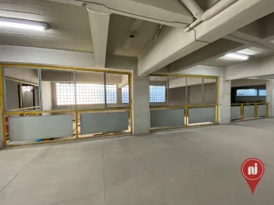Loja / Salão / Ponto Comercial à venda, 760m² no , Betim