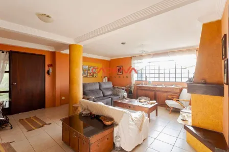 Casa com 5 Quartos para alugar, 400m² no Boa Vista, Curitiba