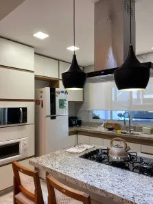 Casa de Condomínio com 3 Quartos para venda ou aluguel, 390m² no Vila Irene, São Roque