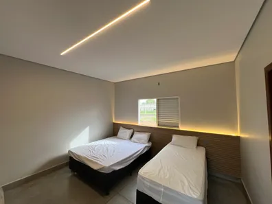 Casa de Condomínio com 5 Quartos para venda ou aluguel, 500m² no , Alexânia