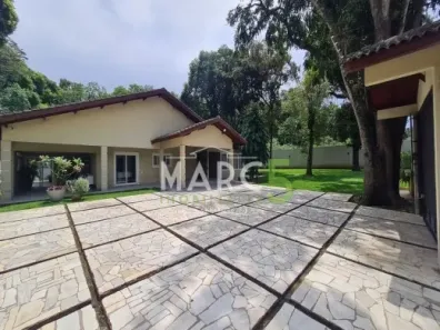Fazenda / Sítio / Chácara com 3 Quartos à venda, 800m² no Jardim das Cerejeiras, Arujá