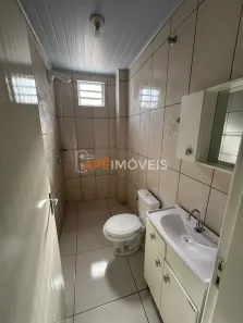 Casa com 2 Quartos para alugar, 55m² no Santo Antônio, Criciúma