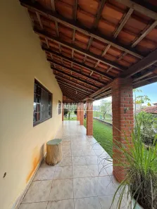 Fazenda / Sítio / Chácara com 2 Quartos para alugar, 234m² no Campo do Meio, Araçoiaba da Serra