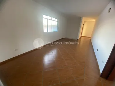 Andar / Laje corporativa com 5 Quartos para alugar, 120m² no Capão da Imbuia, Curitiba