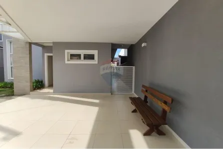 Casa com 3 Quartos para alugar, 297m² no Jardim do Lago, Atibaia