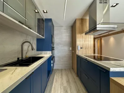 Apartamento com 3 Quartos para alugar, 110m² no Centro, Navegantes