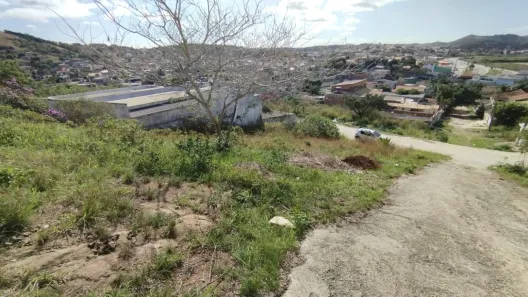 Terreno / Lote / Condomínio à venda, 382m² no Vinhateiro, São Pedro da Aldeia