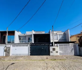 Sobrado com 2 Quartos à venda, 81m² no Anita Garibaldi, Joinville