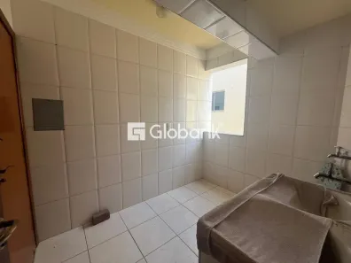 Apartamento com 3 Quartos para venda ou aluguel, 100m² no São José, Montes Claros