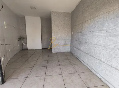 Loja / Salão / Ponto Comercial para alugar, 30m² no São Cristóvão, Cabo Frio