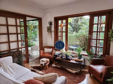 Casa de Condomínio com 3 Quartos para venda ou aluguel, 185m² no Chácara do Refúgio, Carapicuíba