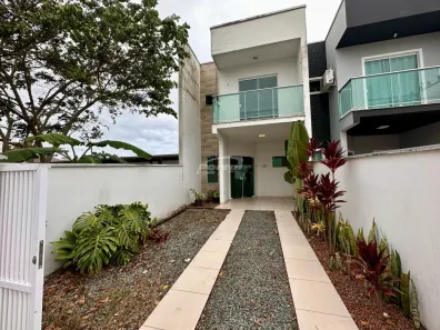 Casa com 2 Quartos para alugar, 72m² no Itacolomi, Balneário Piçarras