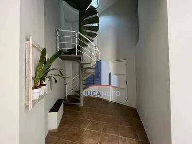 Prédio Inteiro para alugar, 130m² no Jardim Anchieta, Mauá