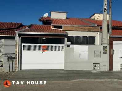 Casa com 3 Quartos para alugar, 120m² no Centro, Penha