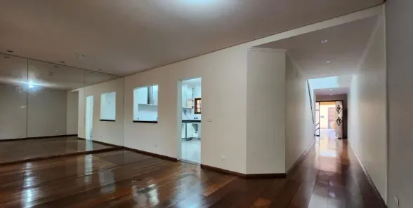 Sobrado com 4 Quartos para alugar, 256m² no Nova Petrópolis, São Bernardo do Campo