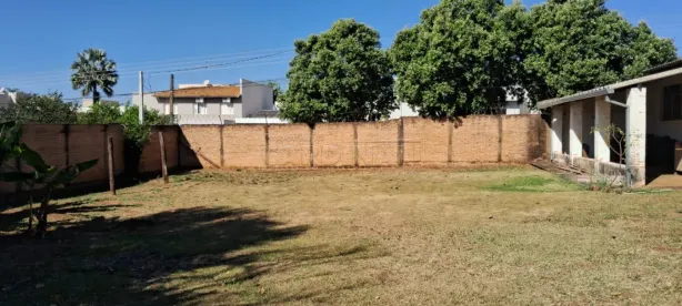 Loja / Salão / Ponto Comercial para alugar, 385m² no Vila Sedenho, Araraquara