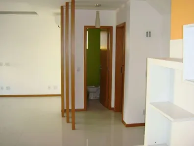 Sobrado com 3 Quartos à venda, 173m² no Vila Martinho, Franco da Rocha
