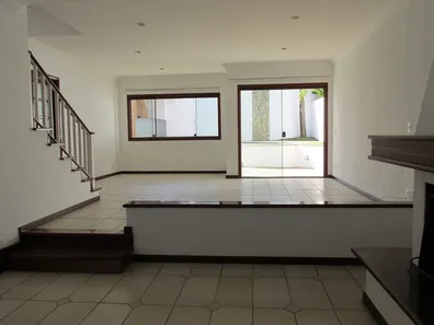 Casa de Condomínio com 5 Quartos para venda ou aluguel, 360m² no Alphaville, Santana de Parnaíba