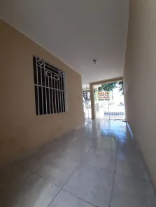 Casa com 4 Quartos para alugar, 182m² no São José, Aracaju