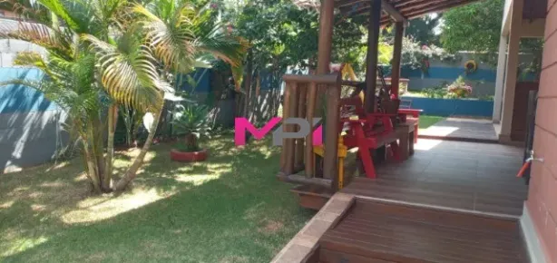 Fazenda / Sítio / Chácara com 3 Quartos à venda, 196m² no Monterrey, Louveira