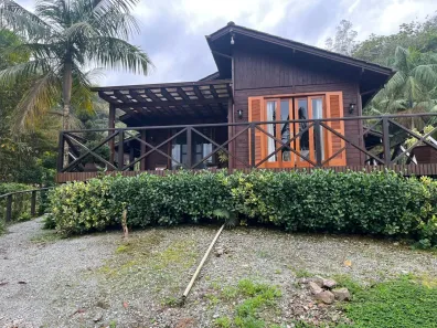 Fazenda / Sítio / Chácara com 3 Quartos à venda, 20000m² no Fazenda do Sacramento, Águas Mornas