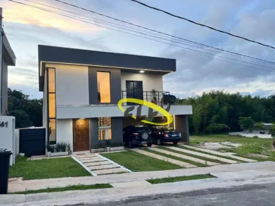 Casa de Condomínio com 3 Quartos à venda, 242m² no Capuava, Embu das Artes
