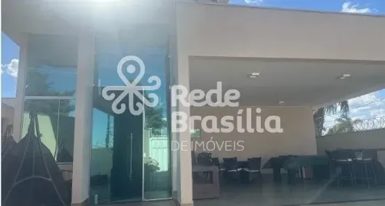 Casa de Condomínio com 3 Quartos para alugar, 400m² no Setor Habitacional Arniqueira, Brasília