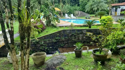 Casa de Condomínio com 3 Quartos à venda, 450m² no Corujas, Guapimirim