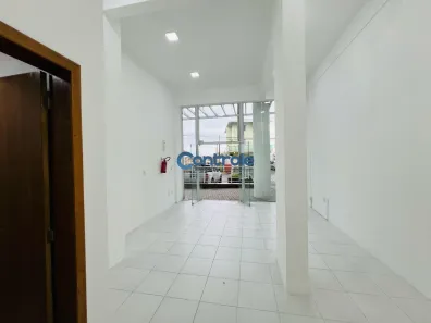Loja / Salão / Ponto Comercial à venda, 34m² no Rio Caveiras, Biguaçu