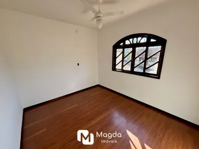 Casa com 5 Quartos à venda, 214m² no Velha Central, Blumenau