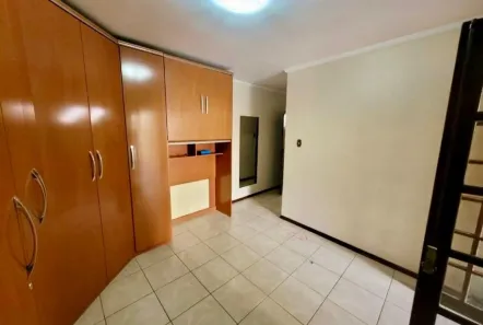 Sobrado com 3 Quartos para alugar, 375m² no Colinas da Anhangüera, Santana de Parnaíba