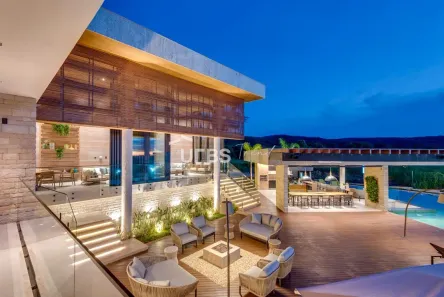 Casa de Condomínio com 4 Quartos à venda, 1000m² no , Hidrolândia