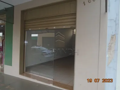 Conjunto Comercial / Sala para alugar, 31m² no Centro, Sertãozinho
