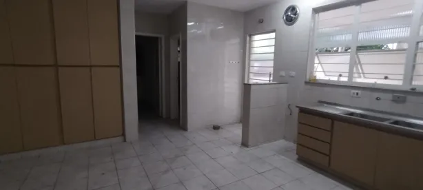 Sobrado com 3 Quartos para alugar, 170m² no Centro, São Roque