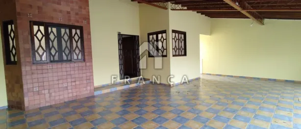 Casa com 3 Quartos para alugar, 220m² no Jardim Flórida, Jacareí