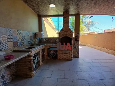 Casa com 2 Quartos para alugar, 130m² no Areia Branca, Belford Roxo