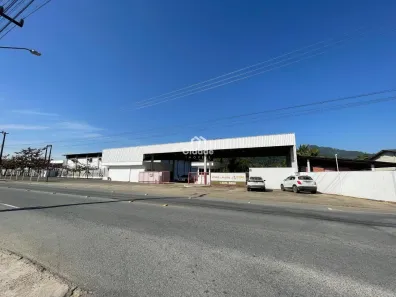Galpão / Depósito / Armazém para venda ou aluguel, 5450m² no Barra do Rio Cerro, Jaraguá do Sul