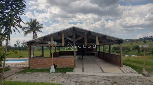Fazenda / Sítio / Chácara com 5 Quartos à venda, 550m² no Caçapava Velha, Caçapava