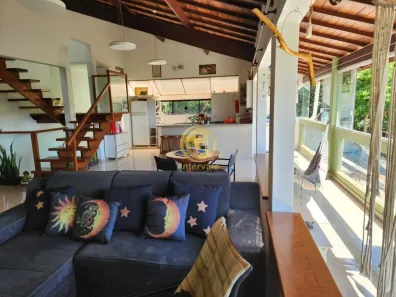 Fazenda / Sítio / Chácara com 5 Quartos à venda, 530m² no , Igaratá