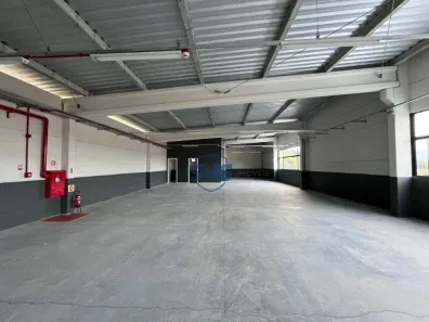 Galpão / Depósito / Armazém para alugar, 239m² no Do Salto, Blumenau