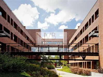 Conjunto Comercial / Sala para alugar, 82m² no Jardim Lambreta, Cotia