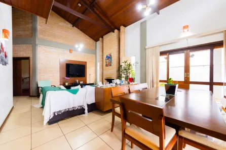 Casa de Condomínio com 5 Quartos à venda, 265m² no San Diego, Vargem Grande Paulista