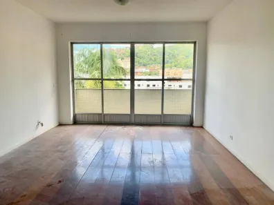 Apartamento com 3 Quartos à venda, 120m² no Valparaíso, Petrópolis