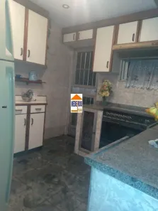 Casa com 2 Quartos para alugar, 80m² no Areia Branca, Belford Roxo