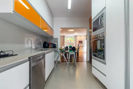 Casa de Vila com 5 Quartos à venda, 266m² no Jardim Luzitânia, São Paulo