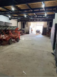 Galpão / Depósito / Armazém à venda, 712m² no São Geraldo, Porto Alegre