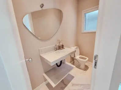 Sobrado com 4 Quartos para venda ou aluguel, 300m² no Riviera, Bertioga