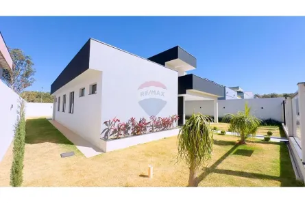 Casa de Condomínio com 3 Quartos à venda, 210m² no Alto da Boa Vista, Brasília