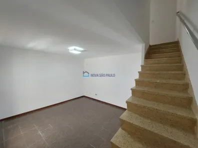Sobrado com 2 Quartos para alugar, 124m² no Saúde, São Paulo