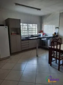 Casa de Vila com 3 Quartos à venda, 196m² no Capela, Vinhedo